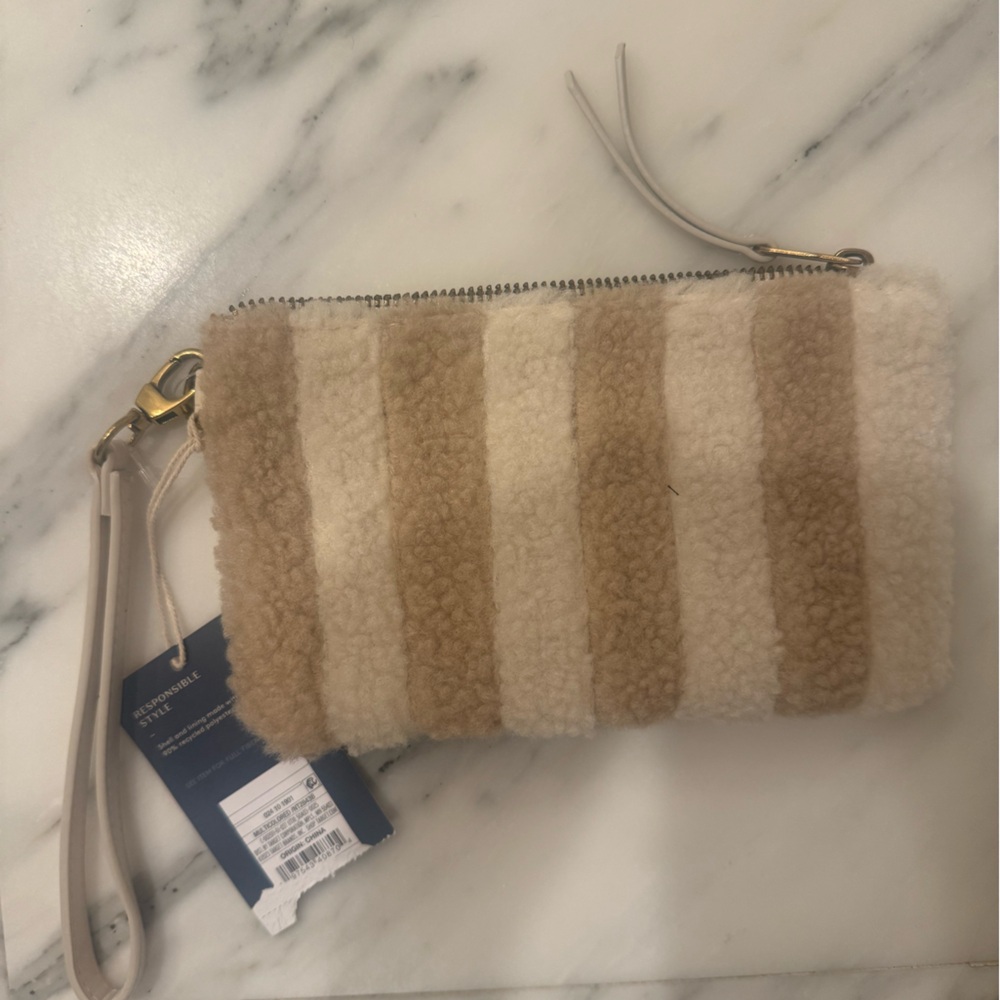 Target Universal Thread Striped Shearling Wristlet nwt - Picture 3 of 4